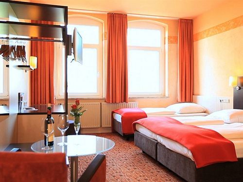 Adesso Hotel Kassel -Pay At Property On Arrival- Ihr Automatenhotel In Kassel Luaran gambar