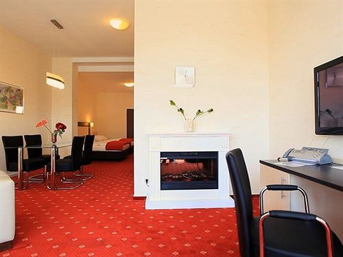 Adesso Hotel Kassel -Pay At Property On Arrival- Ihr Automatenhotel In Kassel Luaran gambar