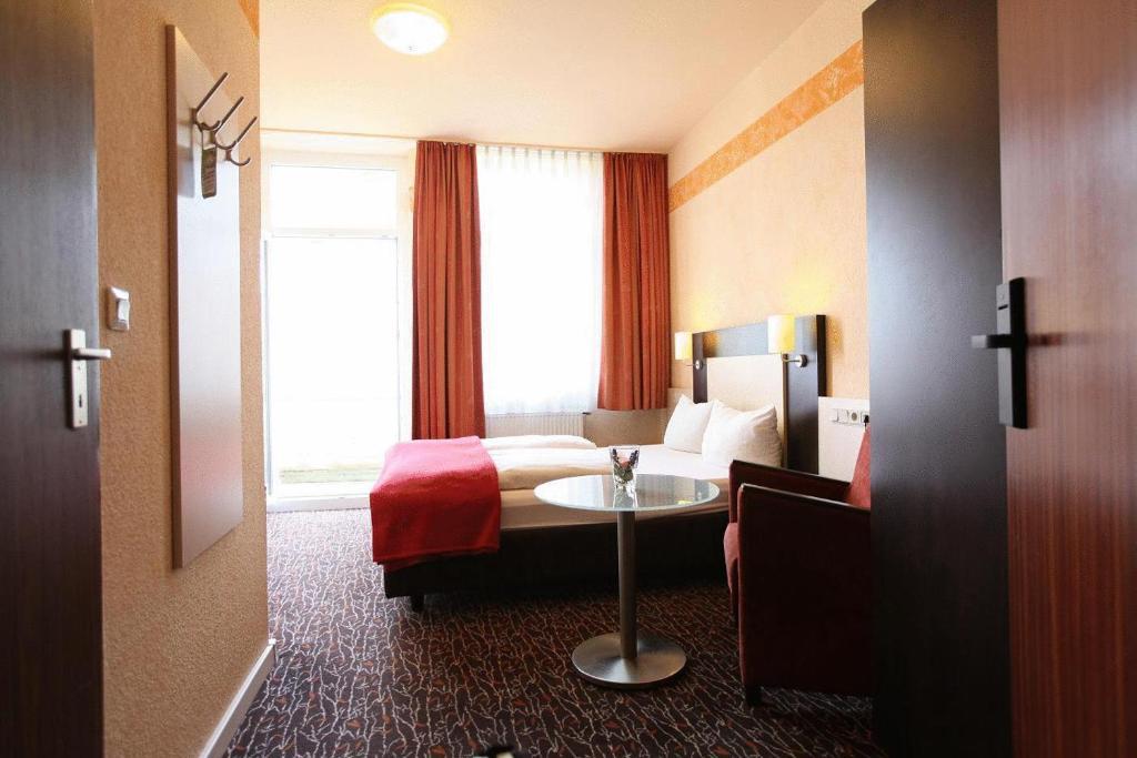 Adesso Hotel Kassel -Pay At Property On Arrival- Ihr Automatenhotel In Kassel Luaran gambar