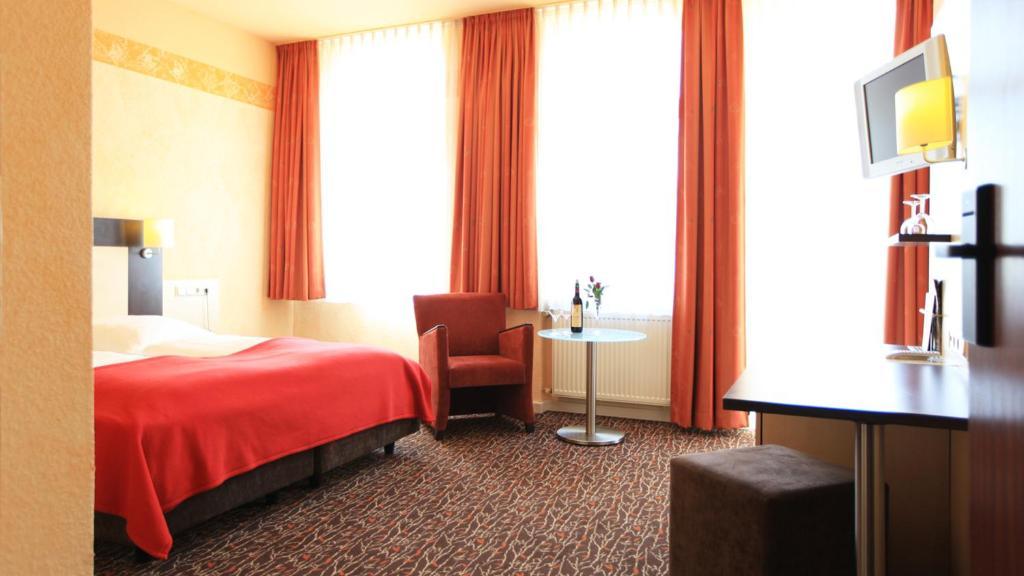 Adesso Hotel Kassel -Pay At Property On Arrival- Ihr Automatenhotel In Kassel Luaran gambar