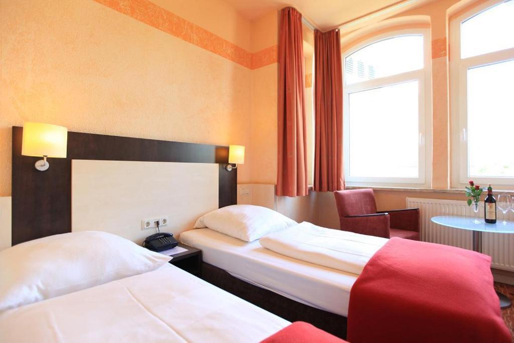 Adesso Hotel Kassel -Pay At Property On Arrival- Ihr Automatenhotel In Kassel Luaran gambar