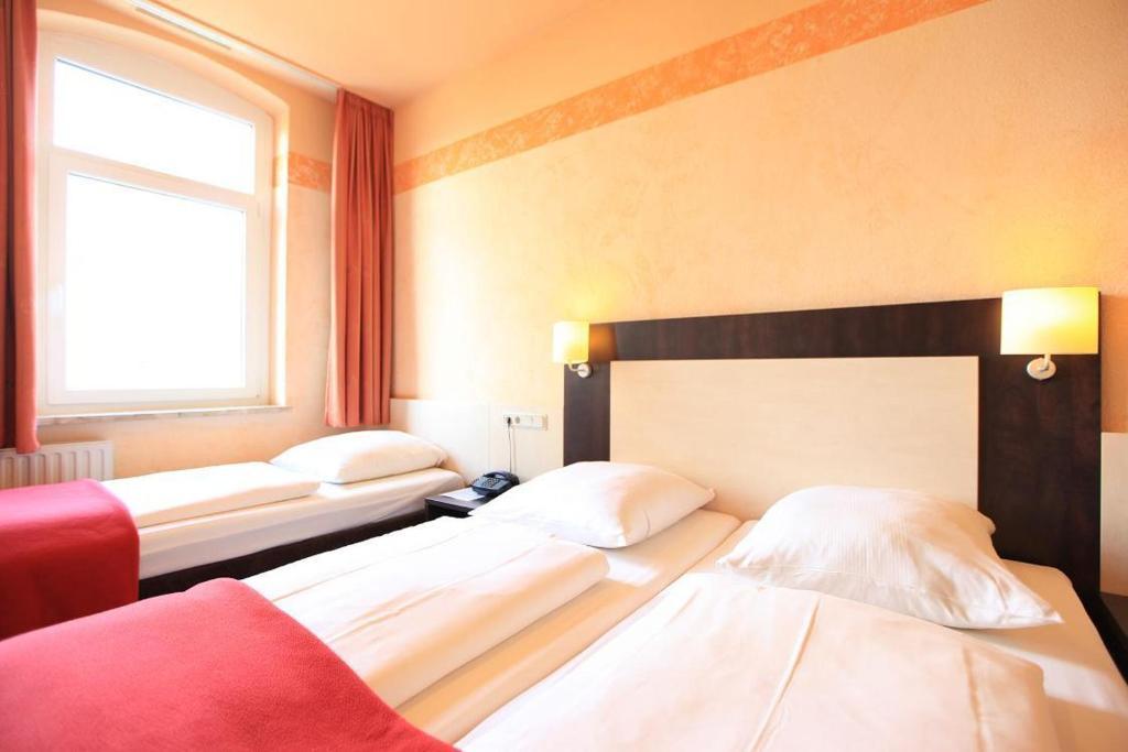 Adesso Hotel Kassel -Pay At Property On Arrival- Ihr Automatenhotel In Kassel Luaran gambar