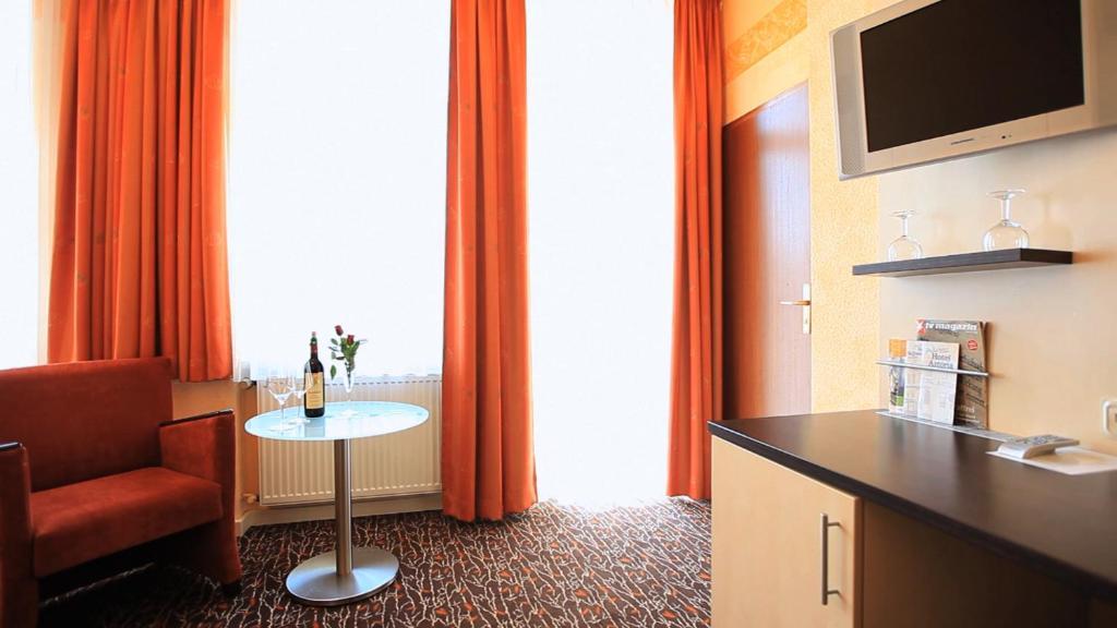 Adesso Hotel Kassel -Pay At Property On Arrival- Ihr Automatenhotel In Kassel Luaran gambar